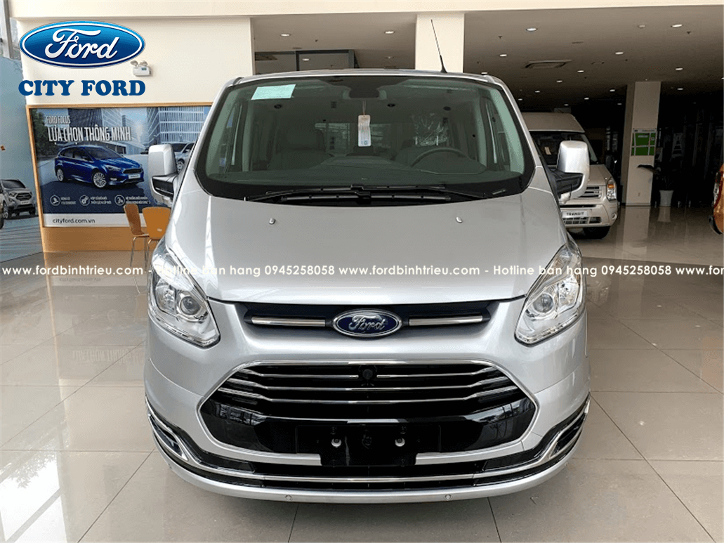ford_tourneo_titanium_2021_ngoai_that_1