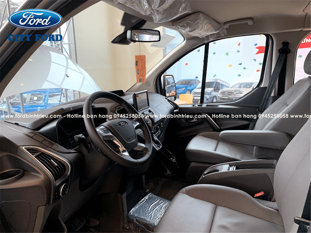 ford_tourneo_titanium_2021_noi_that_5