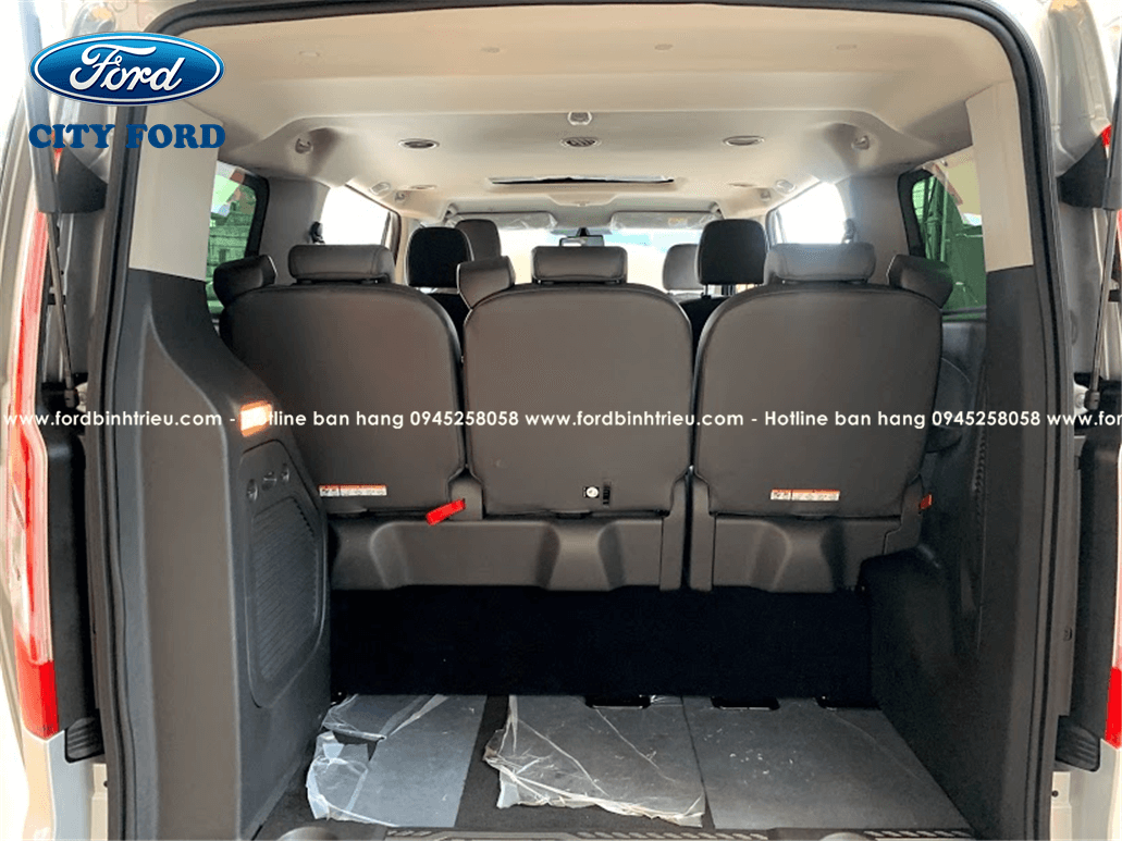 ford_tourneo_titanium_2021_noi_that_9