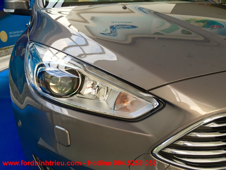 cum den ford focus 2018 cao cap - city ford