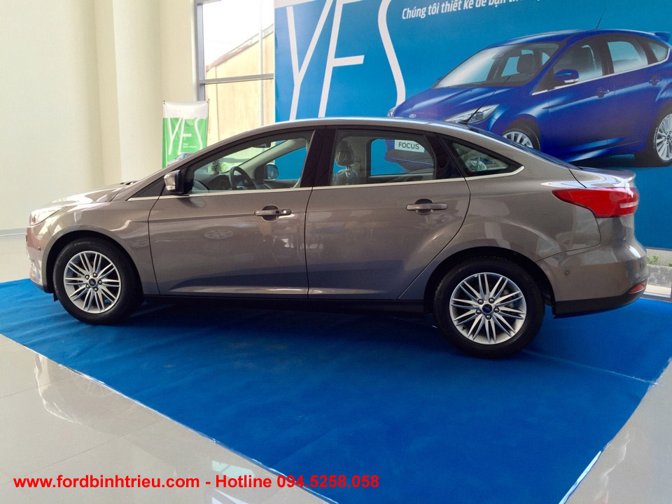 fordfocus2018titanium_phanthanxe