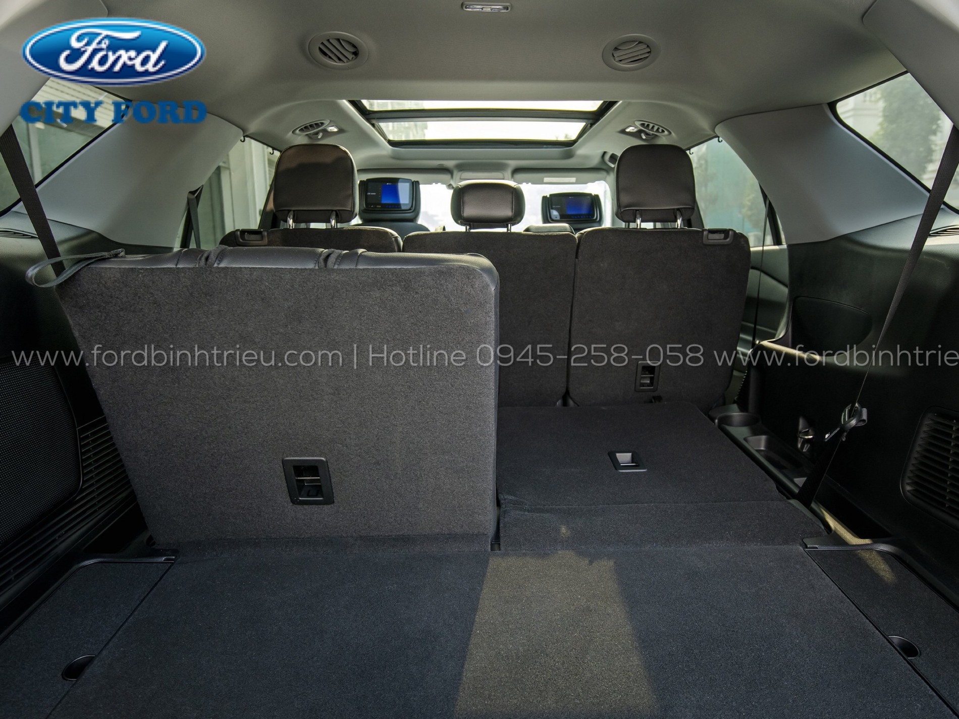 gia_xe_ford_explorer_2025_noi_that_11