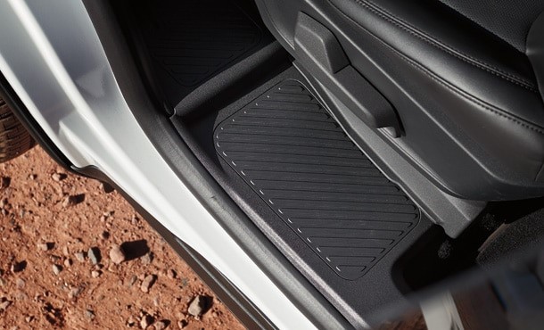 gia_xe_ford_explorer_2025_7