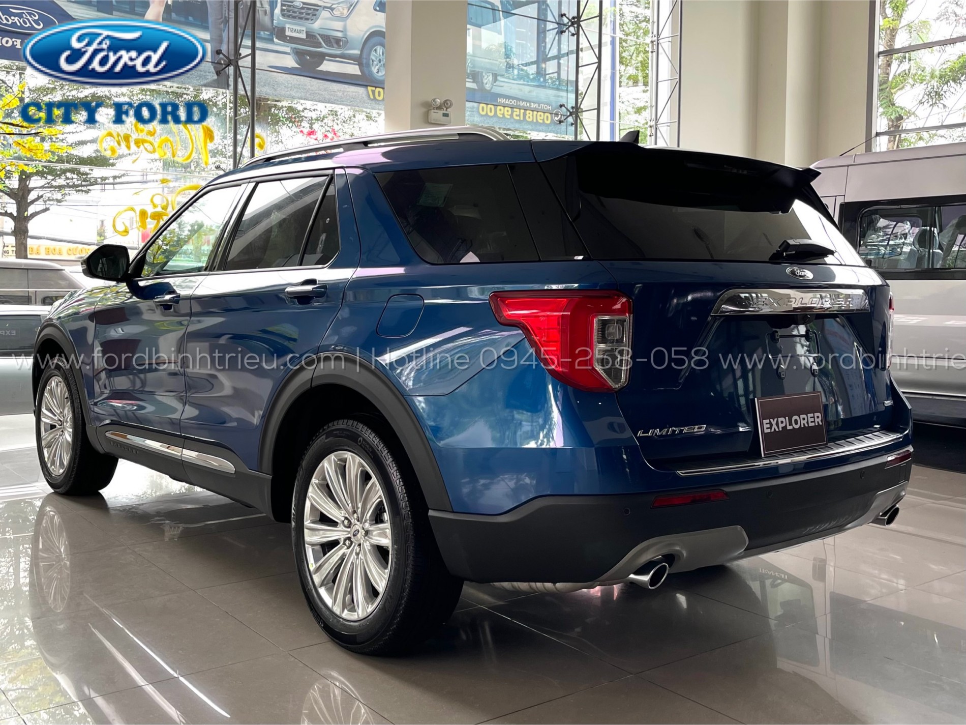 gia_xe_ford_explorer_2025_ngoai_that_16