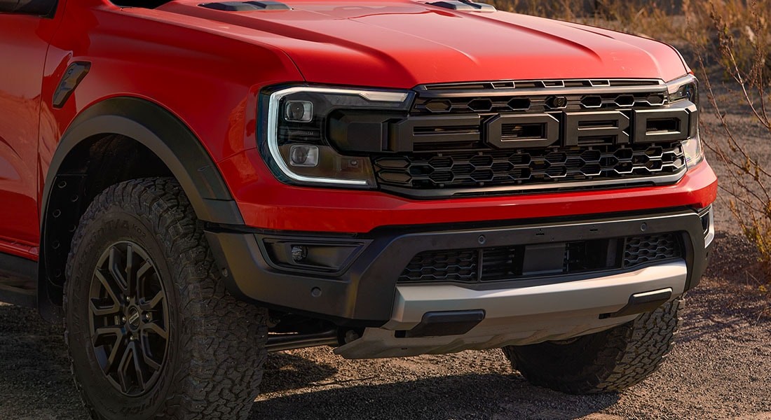 gia_xe_ford_raptor_2025_2