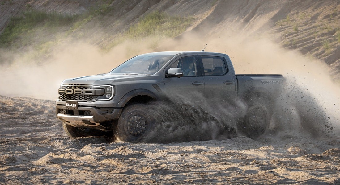 gia_xe_ford_raptor_2025_6