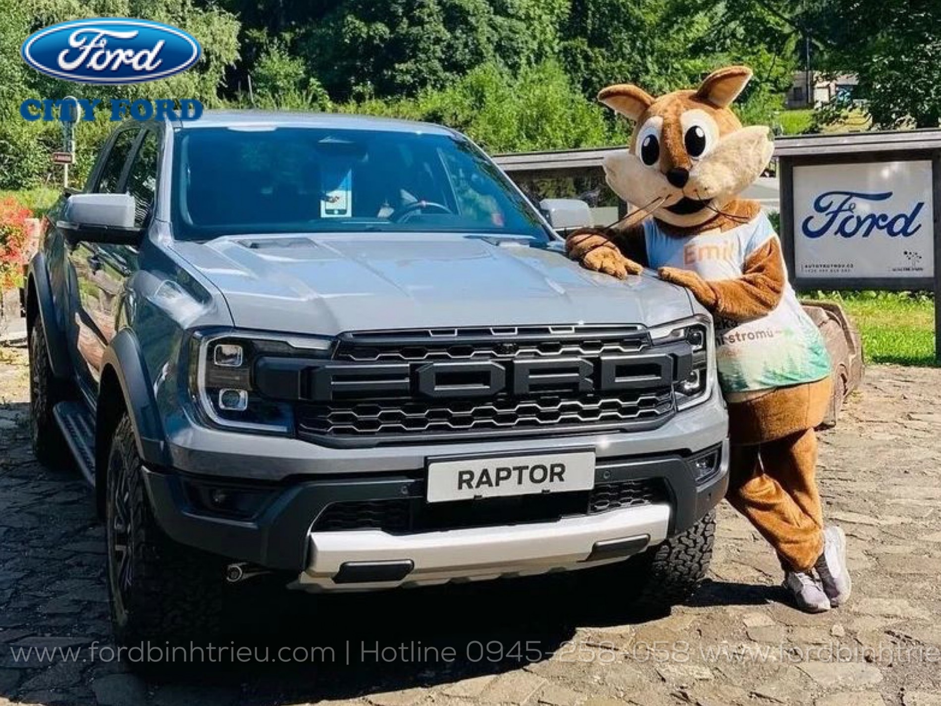 gia_xe_ford_raptor_2025_ngoai_that_3