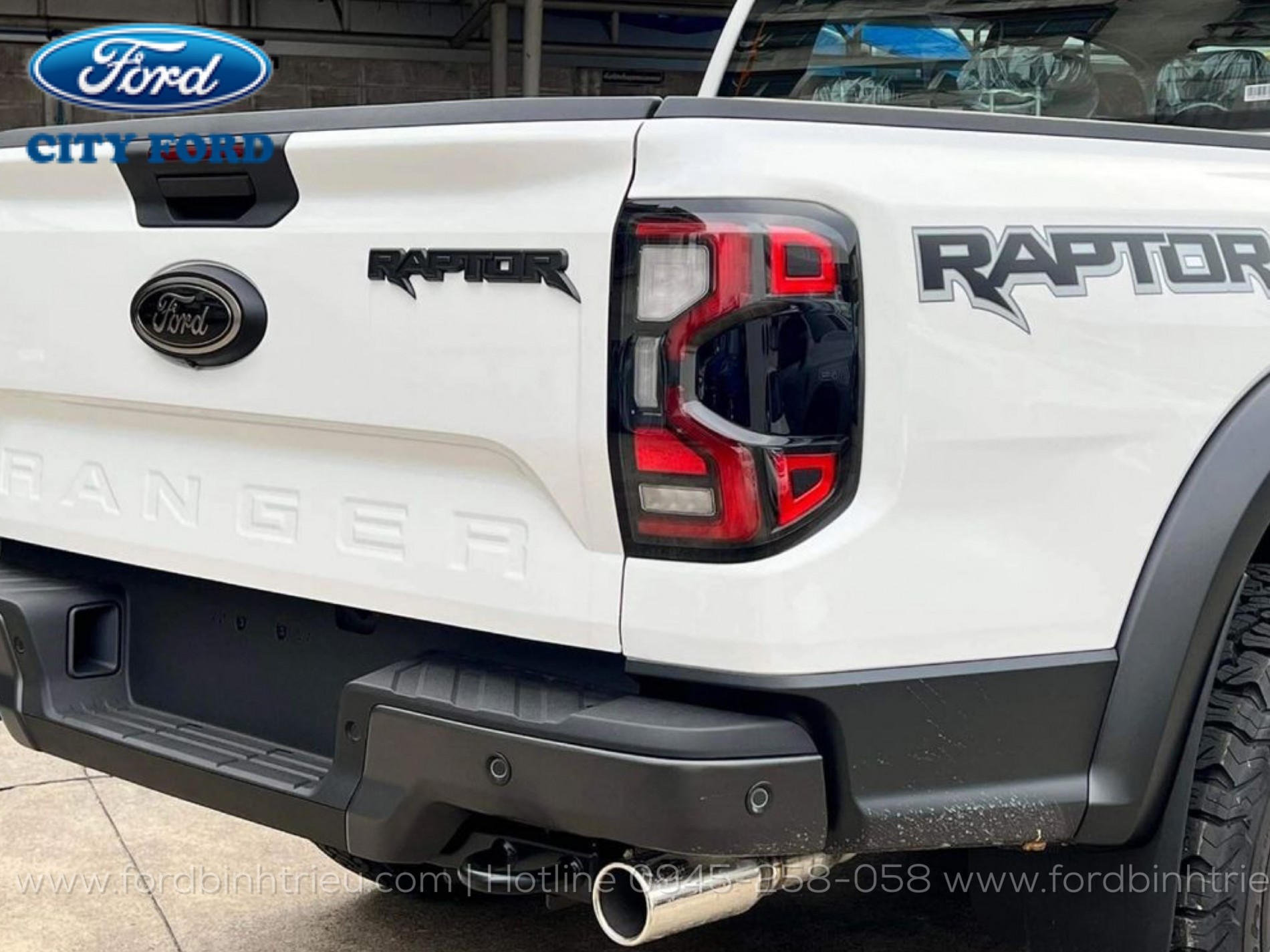 gia_xe_ford_raptor_2025_ngoai_that_4