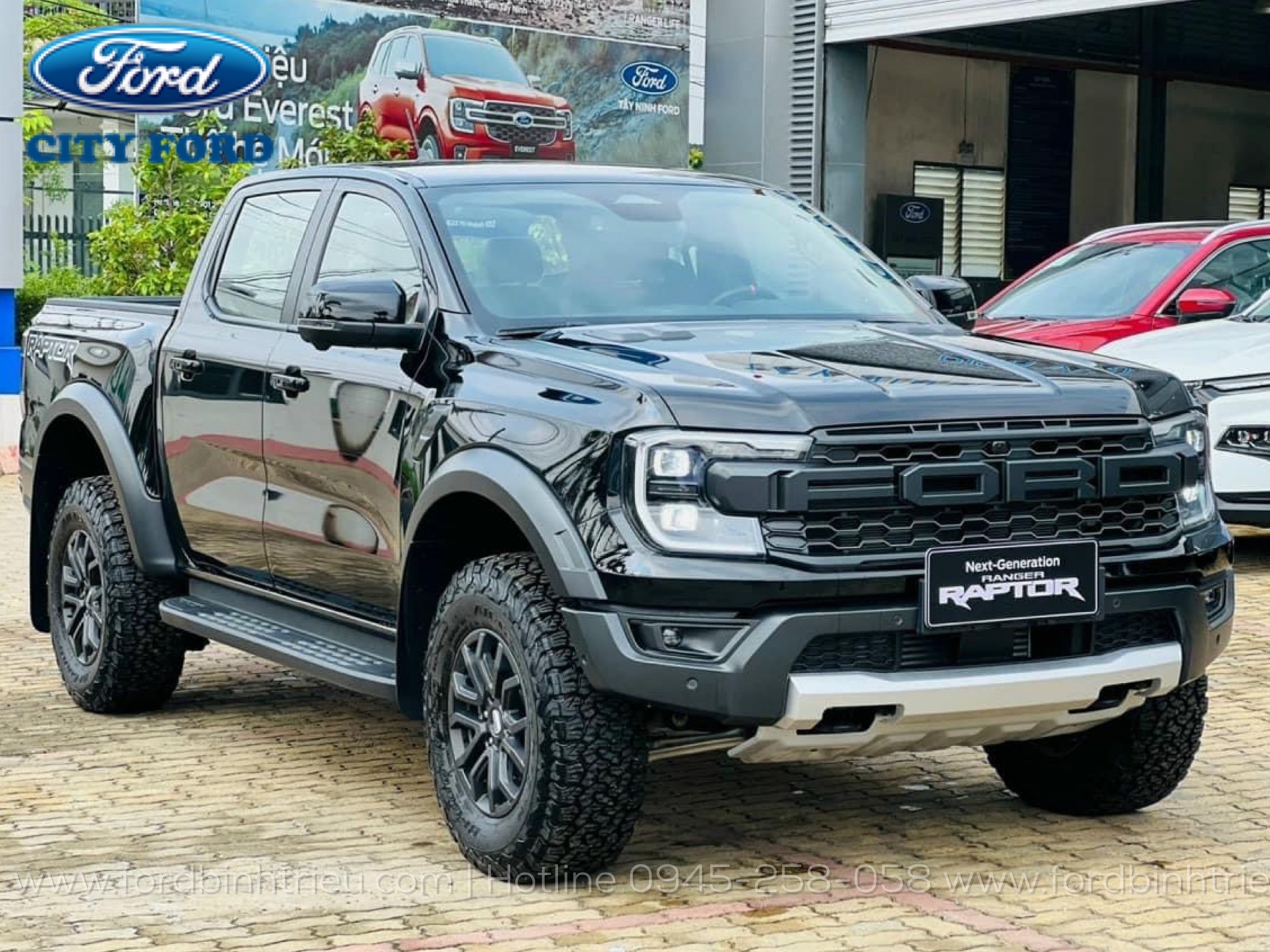 gia_xe_ford_raptor_2025_ngoai_that_6