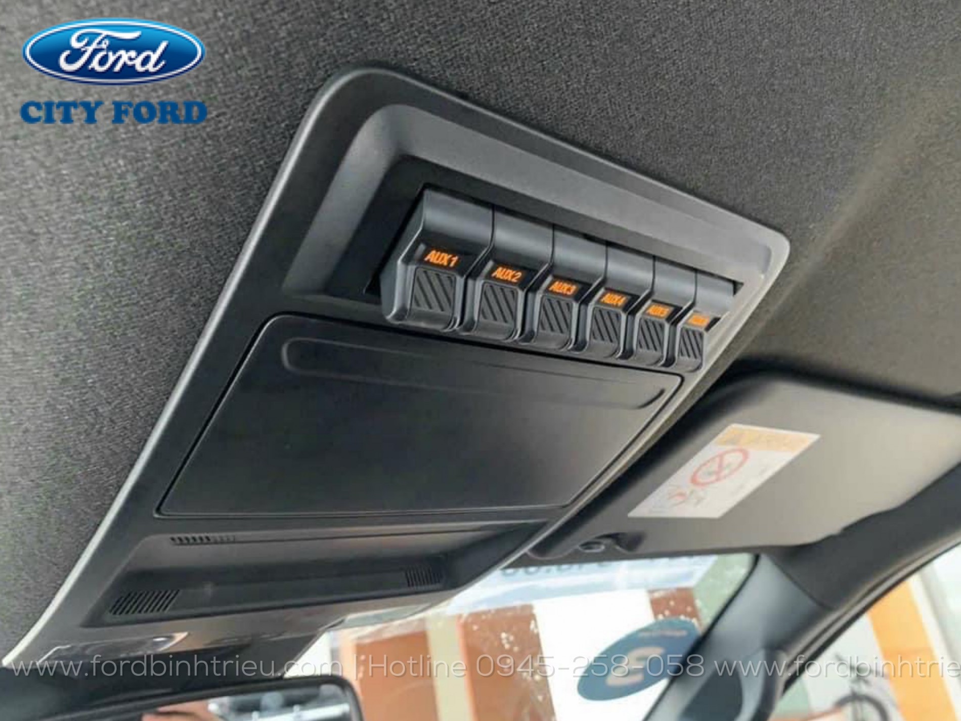 gia_xe_ford_raptor_2025_noi_that_2