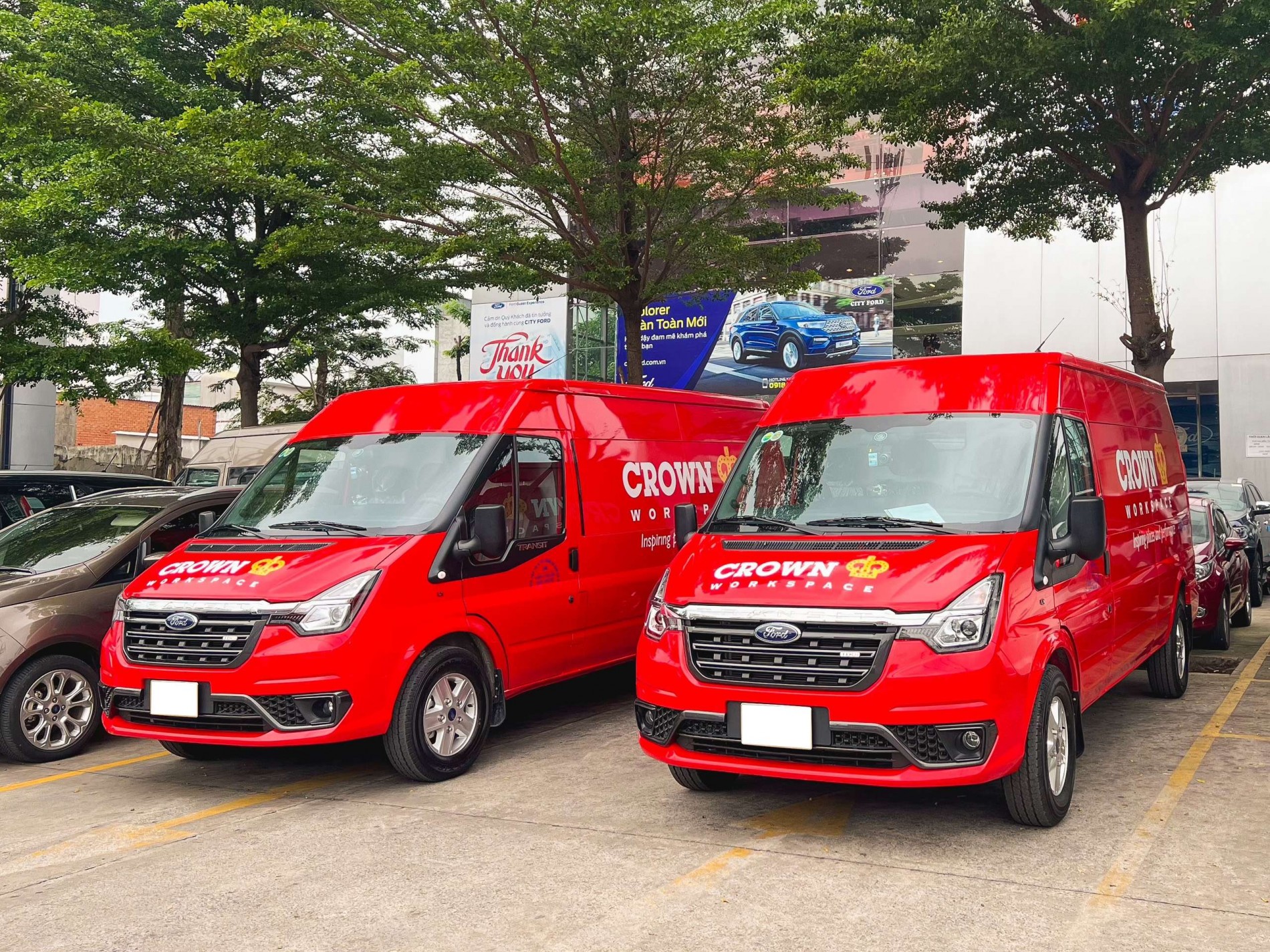 ford_transit_van_6_cho_3_cho_gia_tot_nhat